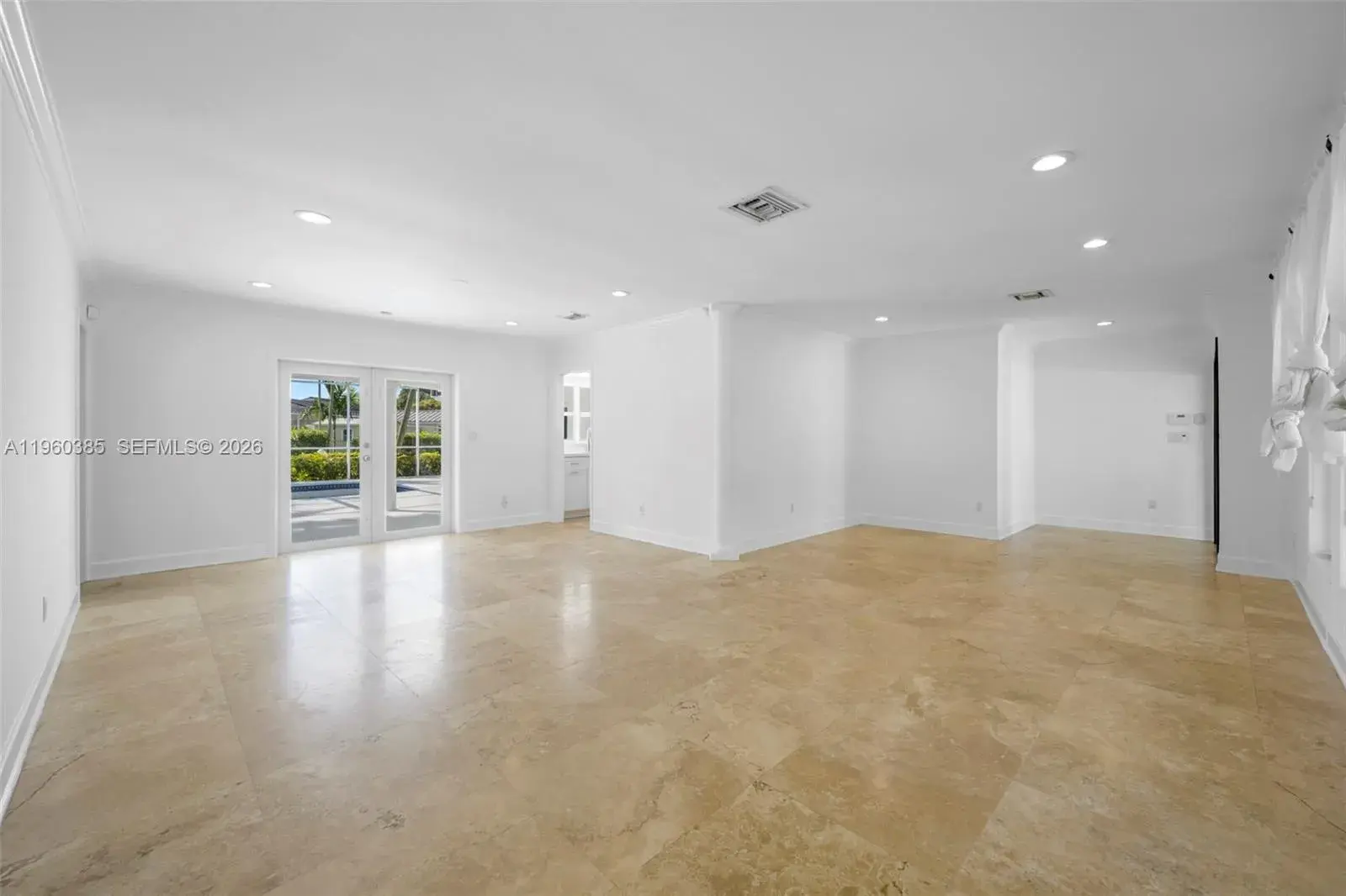 8330 SW 171st St, Palmetto Bay FL 33157