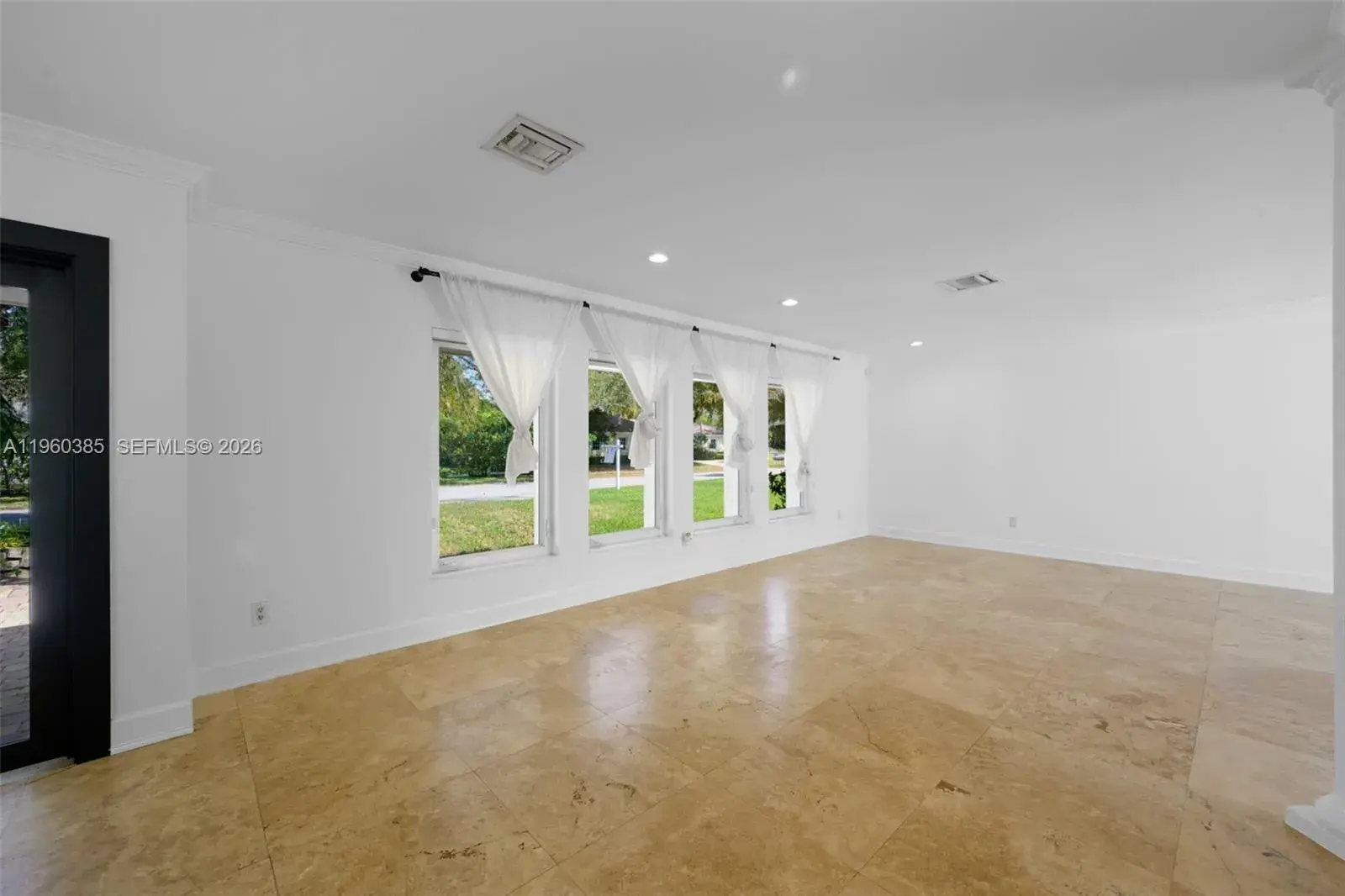 8330 SW 171st St, Palmetto Bay FL 33157