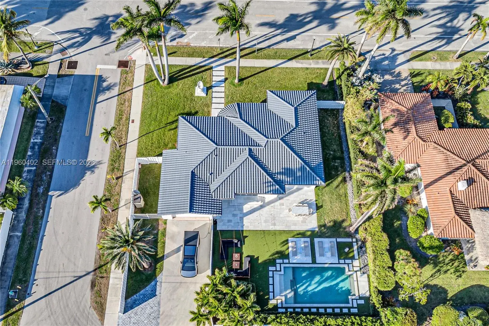 750 Harrison St, Hollywood FL 33019