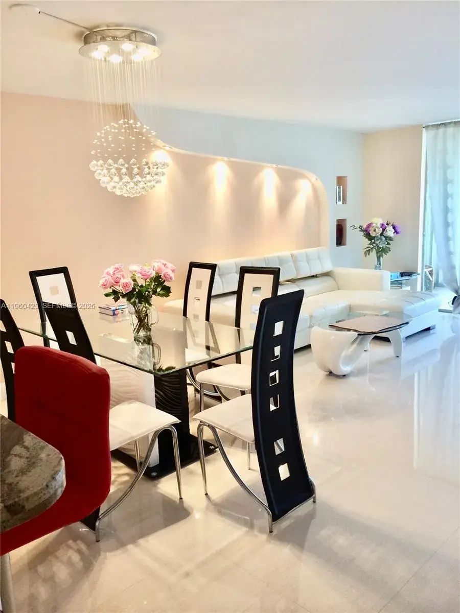 2 bedroom 2 bath Residential for sale at 319 NE 14th Ave # 602, Hallandale Beach FL 33009