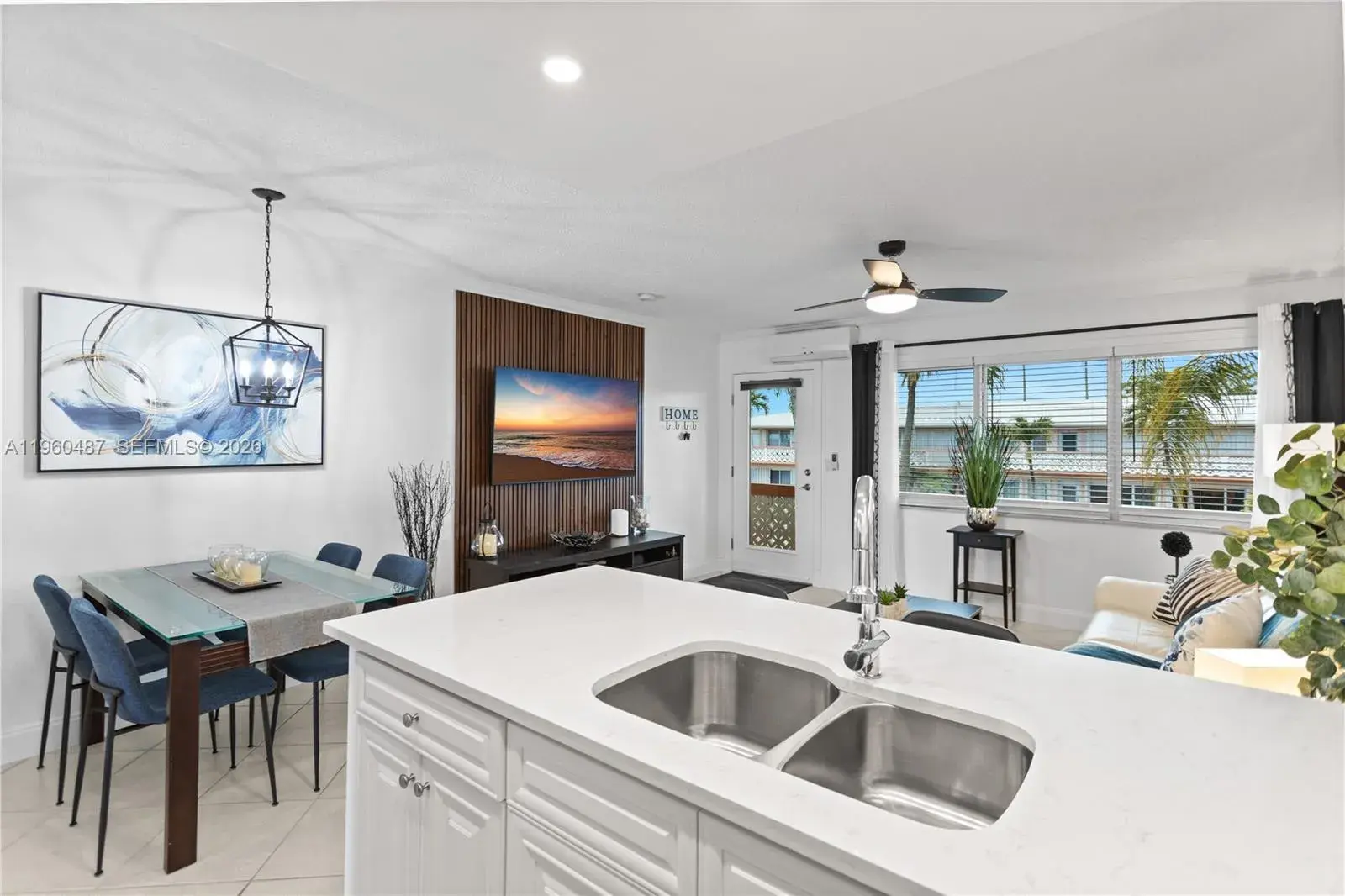 815 SW 11th Ave # 18G, Hallandale Beach FL 33009