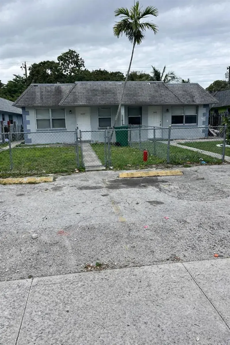 3 bedroom 2 bath Residential Lease for rent at 1439 NW 8th Ave # 0, Fort Lauderdale FL 33311