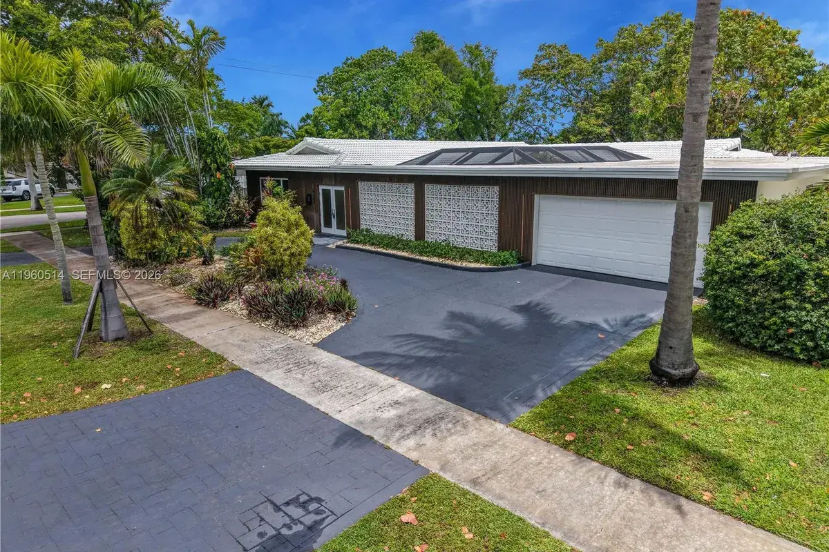 4731 Pierce St, Hollywood FL 33021