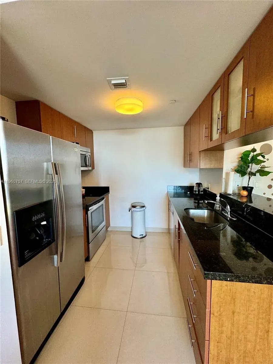 601 NE 23rd St, Miami FL 33137