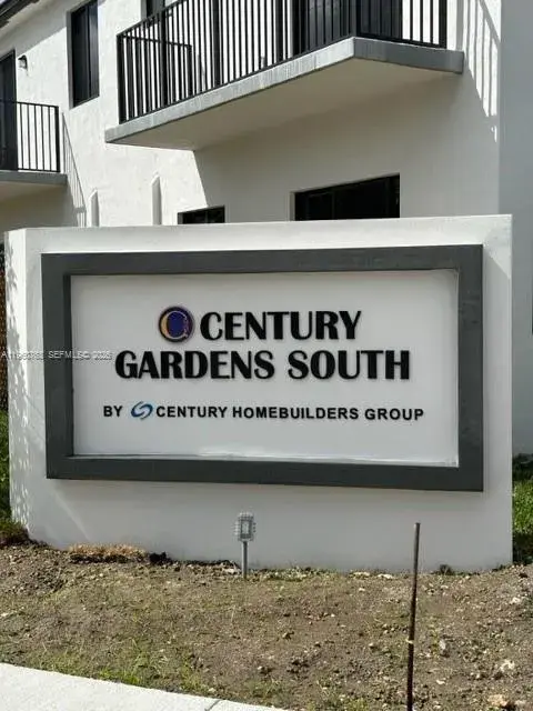 15814 SW 136th Way, Miami FL 33196