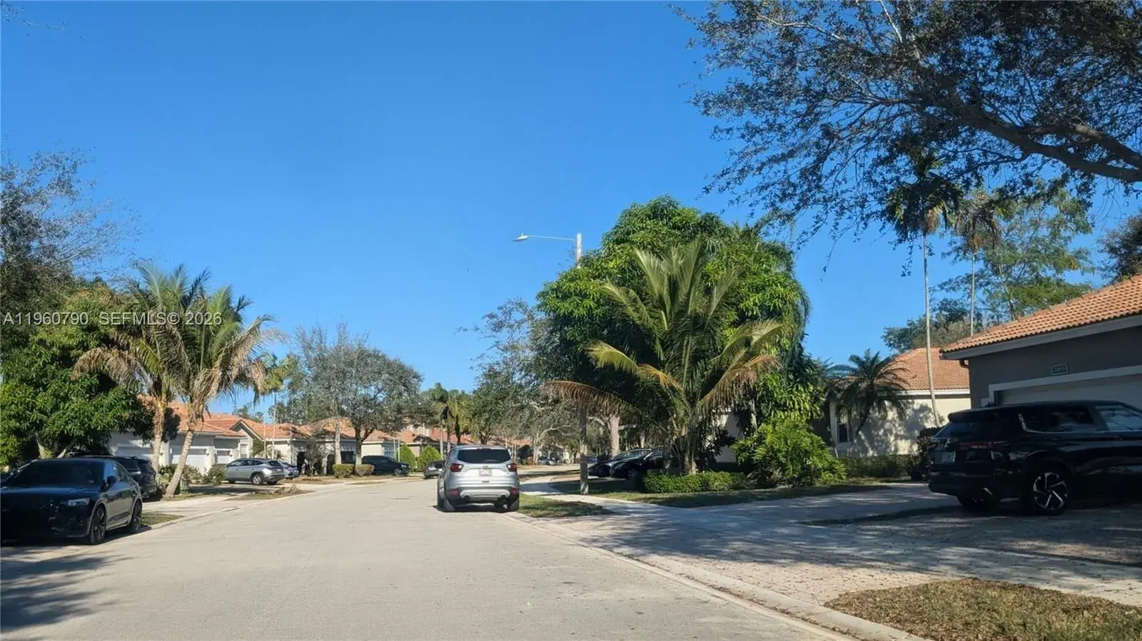 7700 S Aragon Blvd # 1, Sunrise FL 33322