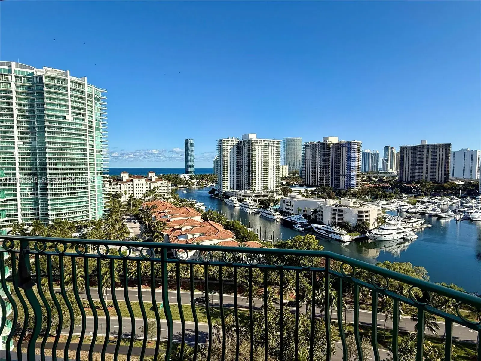3 bedroom 3 bath Residential for sale at 19900 E Country Club Dr, Aventura FL 33180