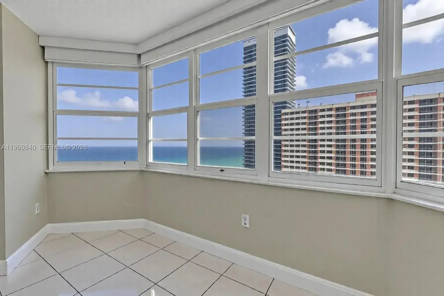 1950 S Ocean Dr # 17E, Hallandale Beach FL 33009