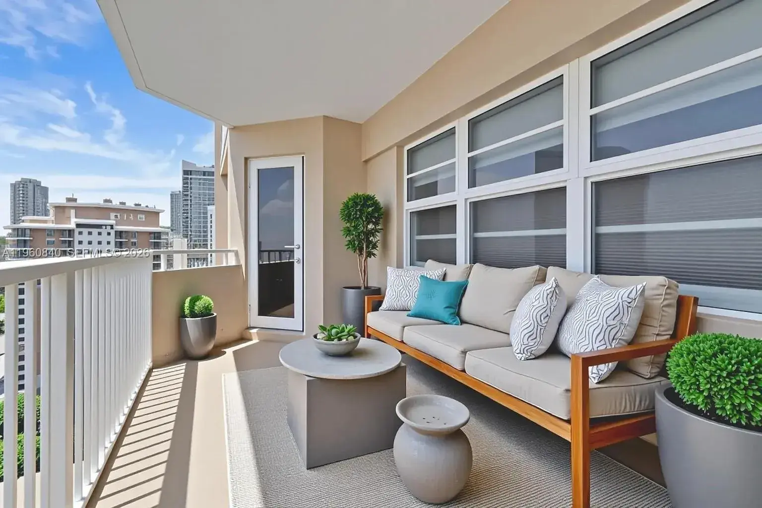 1950 S Ocean Dr # 17E, Hallandale Beach FL 33009