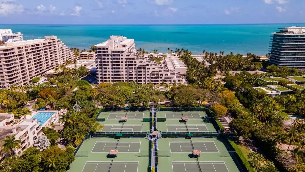 2 bedroom 2 bath for sale at 151 Crandon Blvd # 626, Key Biscayne FL 33149