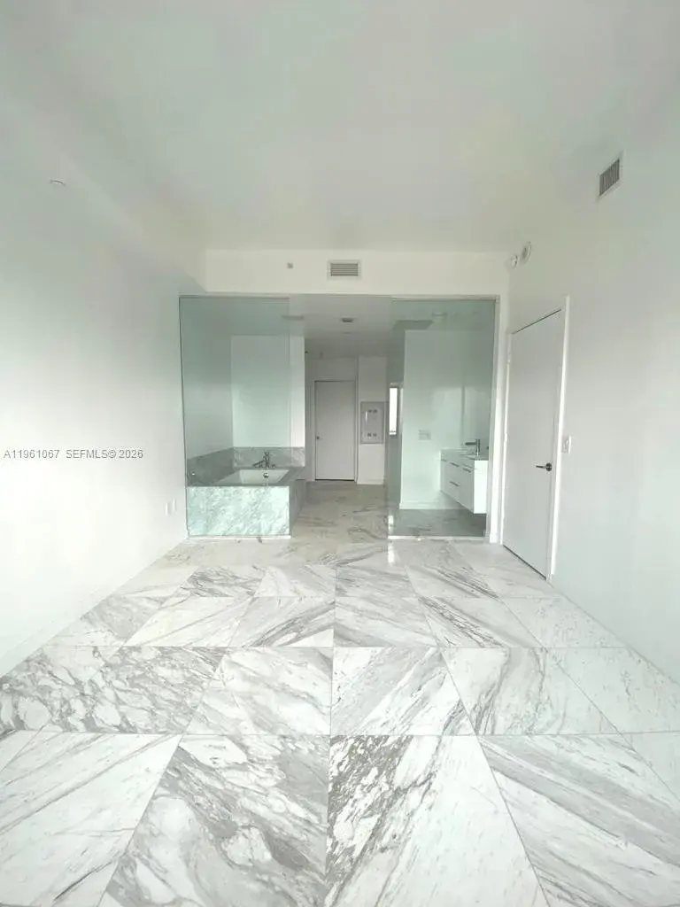 480 NE 31st St # 2403, Miami FL 33137