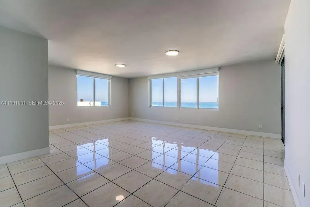 5401 Collins Ave # 919, Miami Beach FL 33140