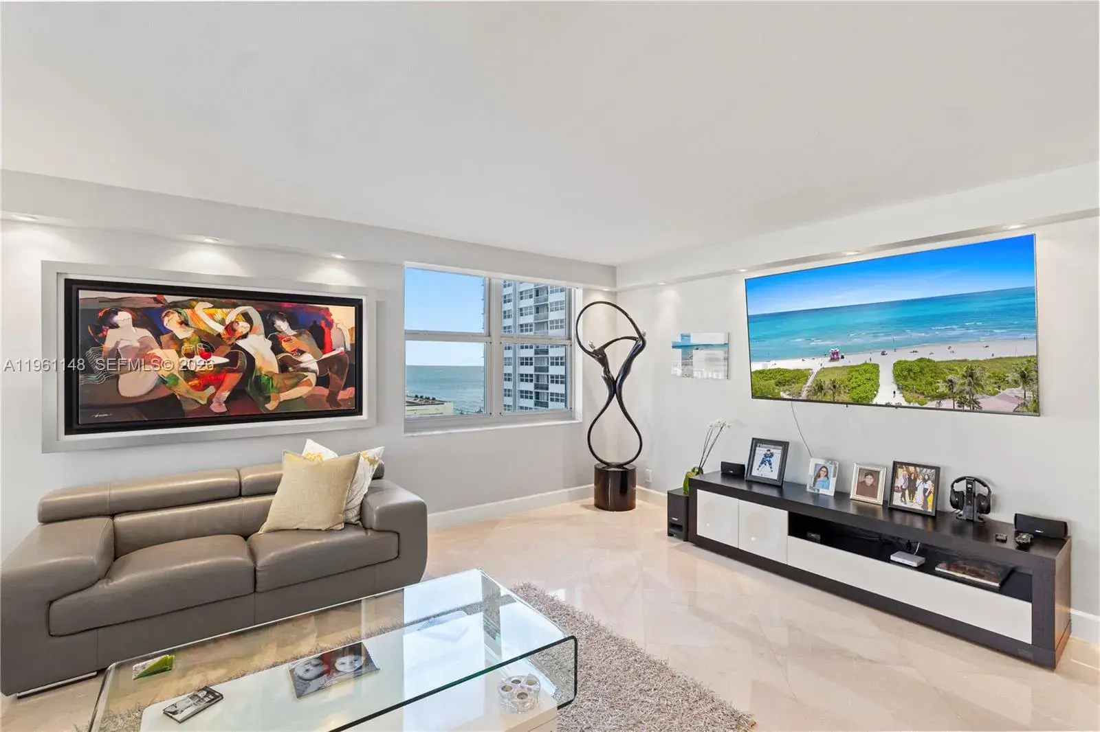 2 bedroom 2 bath Residential Lease for rent at 1920 S Ocean Dr # 17D, Hallandale Beach FL 33009