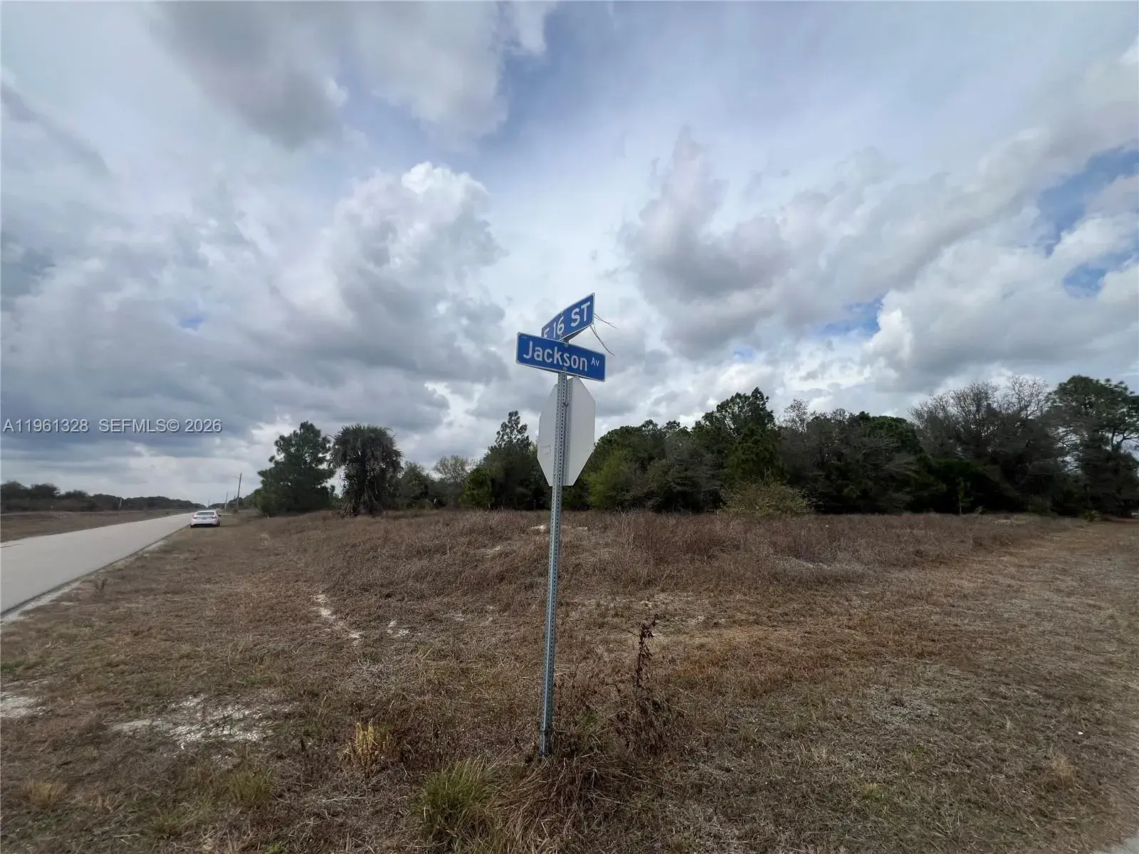 2805 E 16 St, Lehigh Acres FL 33972