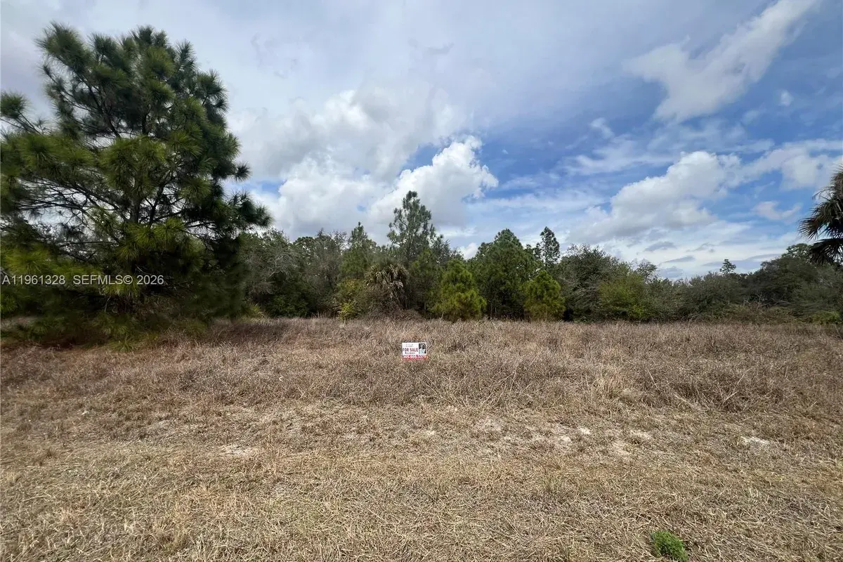 2805 E 16 St, Lehigh Acres FL 33972
