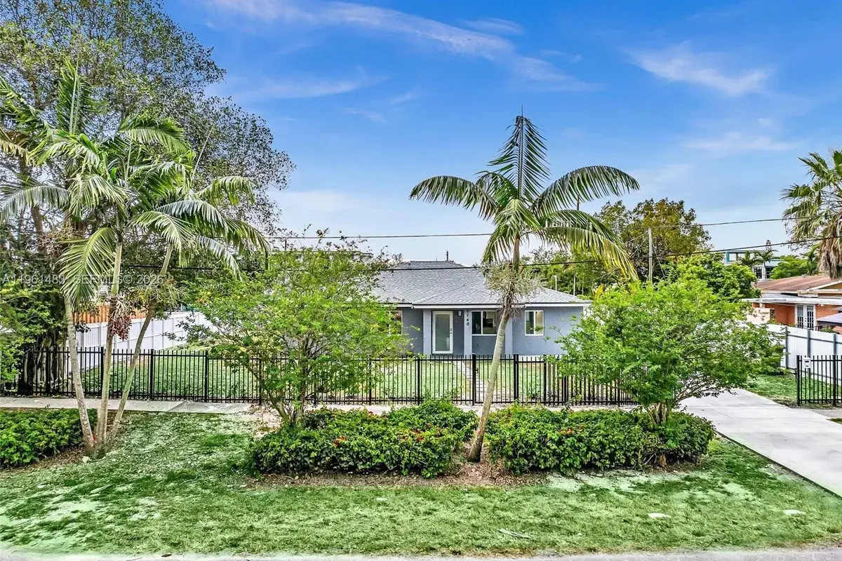 1140 NE 139th St, North Miami FL 33161