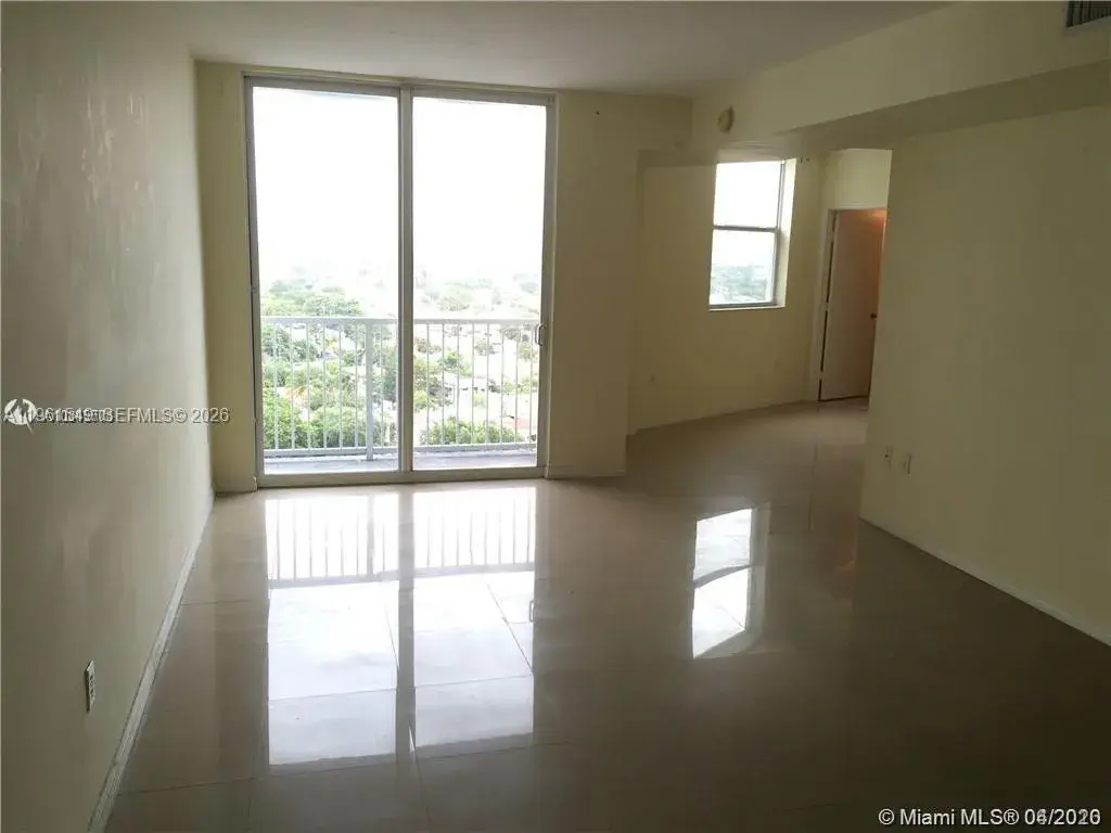 1 Glen Royal Pkwy # 1404, Miami FL 33125