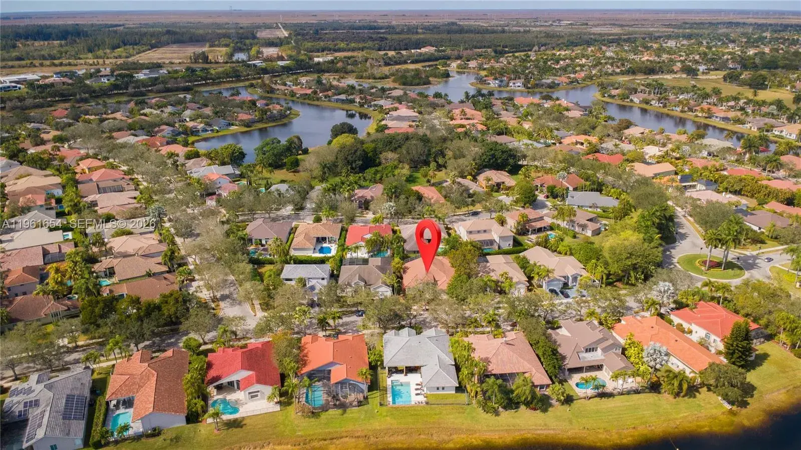 2621 Oakbrook Ln, Weston FL 33332