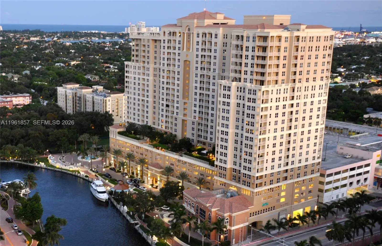 2 bedroom 2 bath Residential for sale at 511 SE 5th Ave # 1113, Fort Lauderdale FL 33301