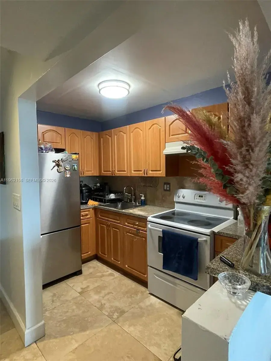 12500 NE 15th Ave # 512, North Miami FL 33161