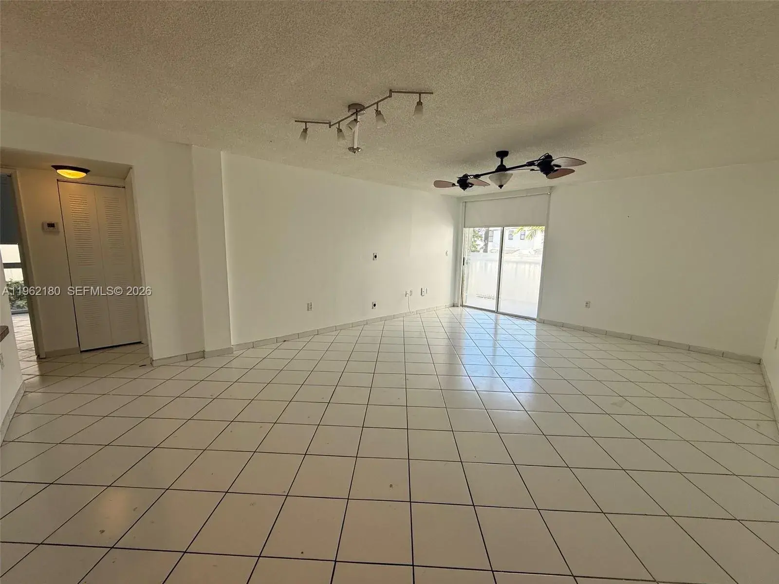 7832 Collins Ave # 207, Miami Beach FL 33141 photo 3