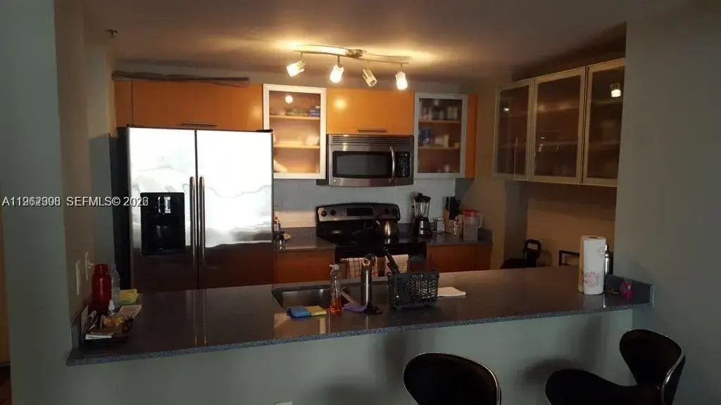 1200 Brickell Bay Dr # 2506, Miami FL 33131