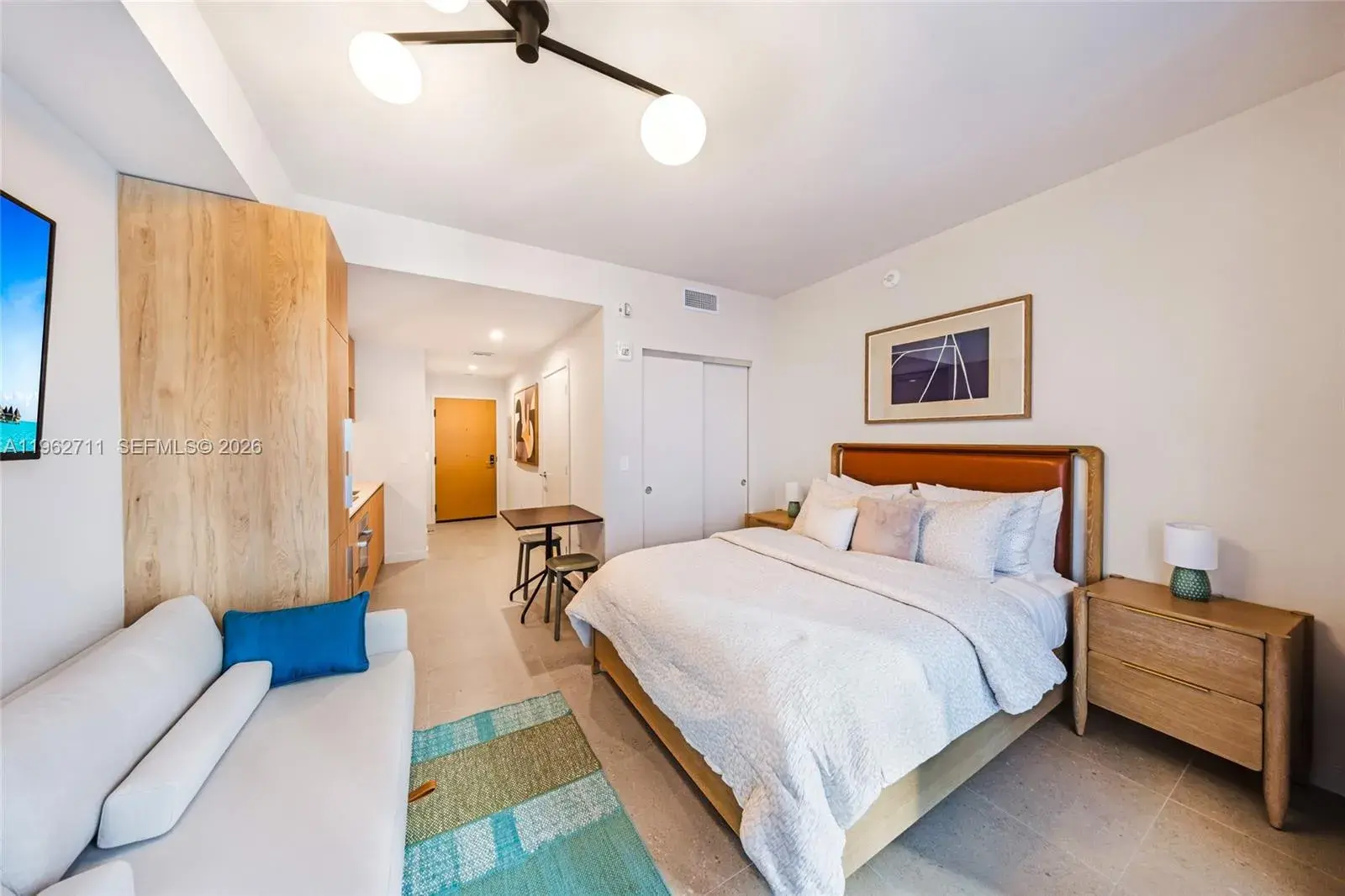 11 NE 6th St # 1208, Miami FL 33132