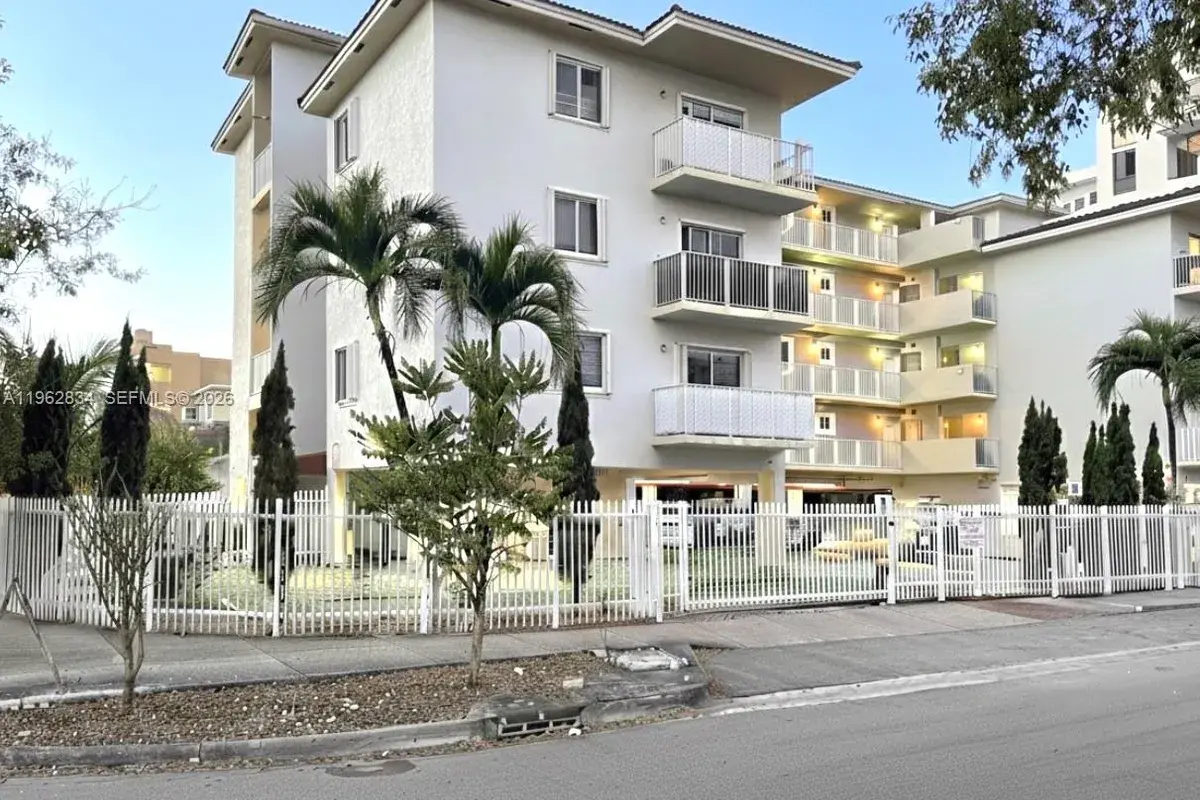 134 SW 7th Ave # 404, Miami FL 33130