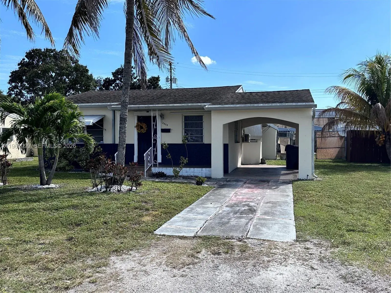 2 bedroom 2 bath Residential for sale at 2820 Fletcher St, Hollywood FL 33020