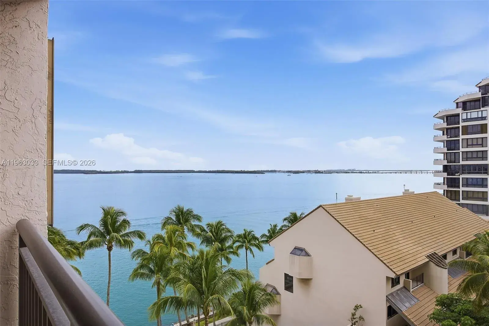 2 bedroom 2 bath Residential for sale at 540 Brickell Key Dr # 823, Miami FL 33131