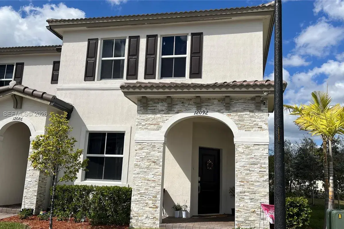 12092 NW 24th Pl, Miami FL 33167