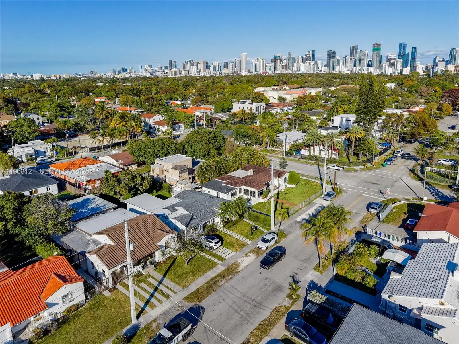 1631 SW 21st St, Miami FL 33145