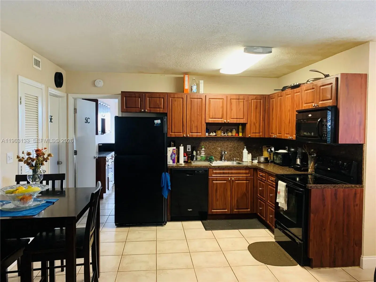 1 bath Residential Lease for rent at 715 NE 6th St # 5A, Fort Lauderdale FL 33304