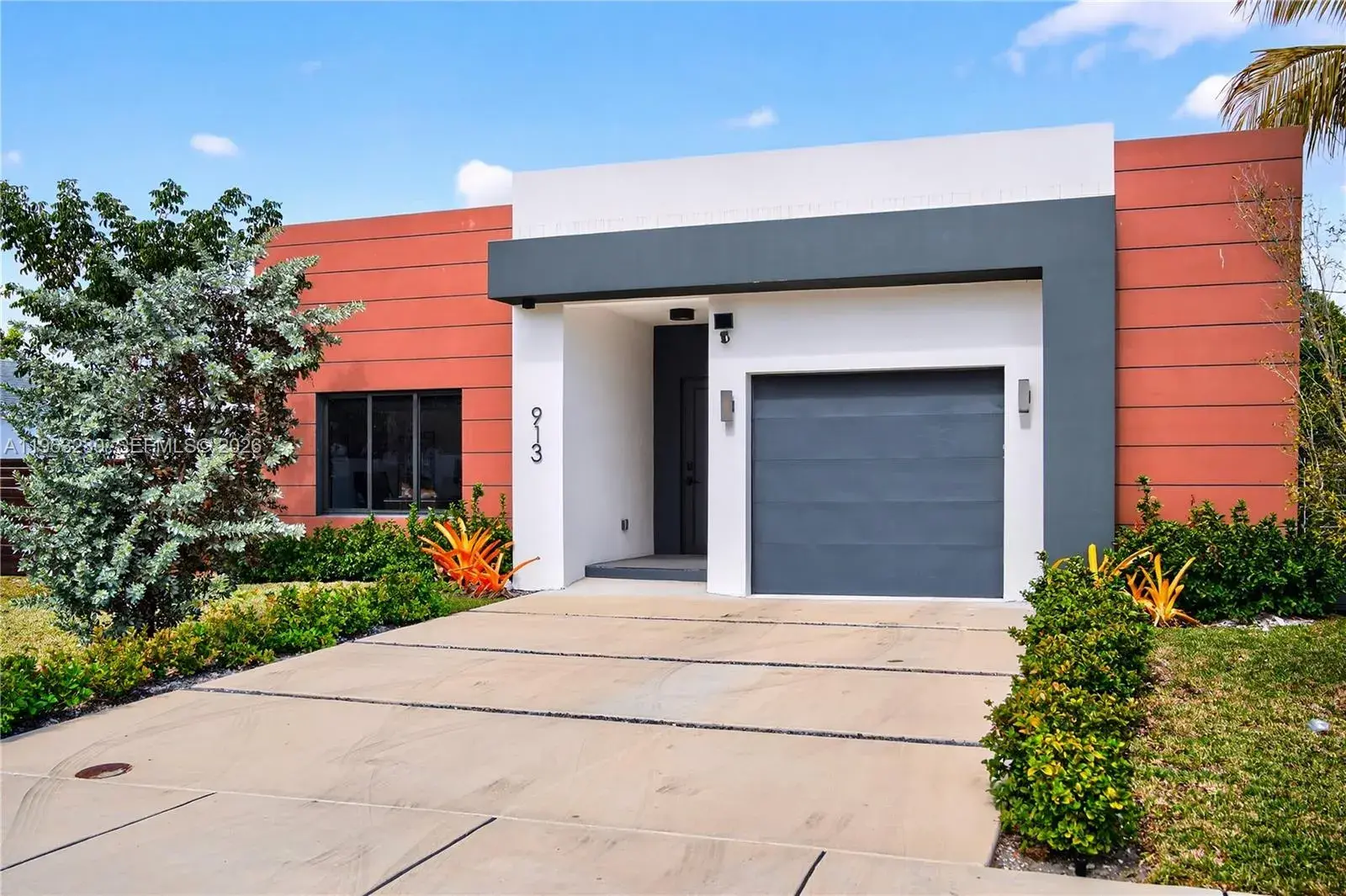 4 bedroom 3 bath Residential for sale at 913 NE 15th St, Fort Lauderdale FL 33304