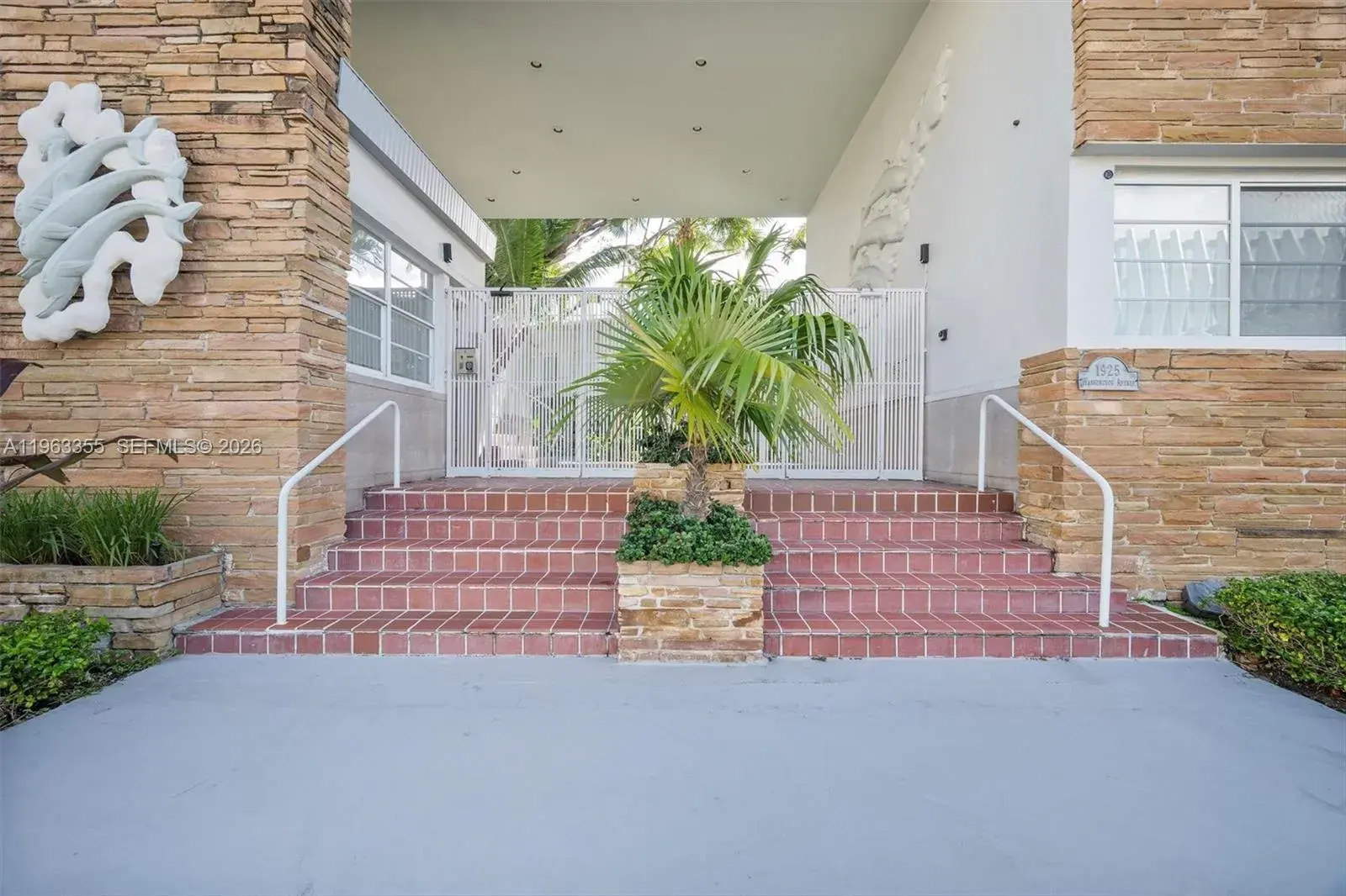 1925 Washington Ave # 21, Miami Beach FL 33139
