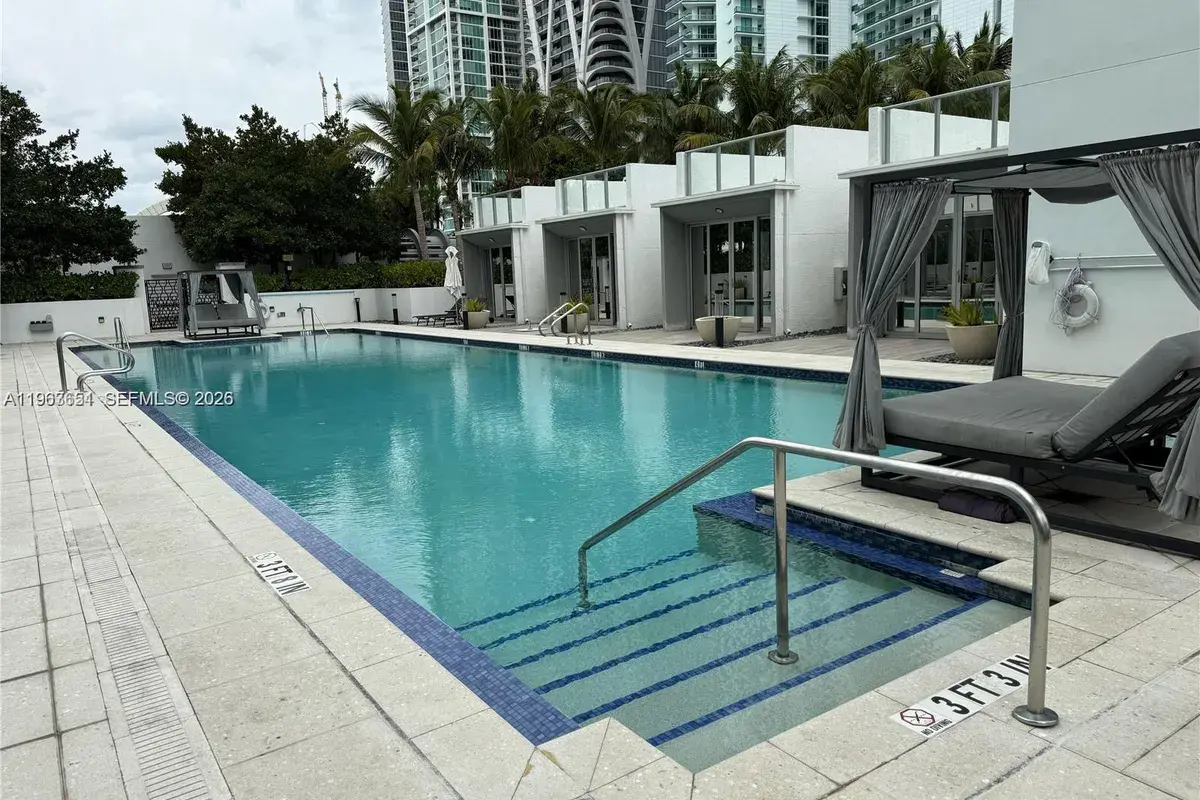 851 NE 1st ave # 7, Miami FL 33132