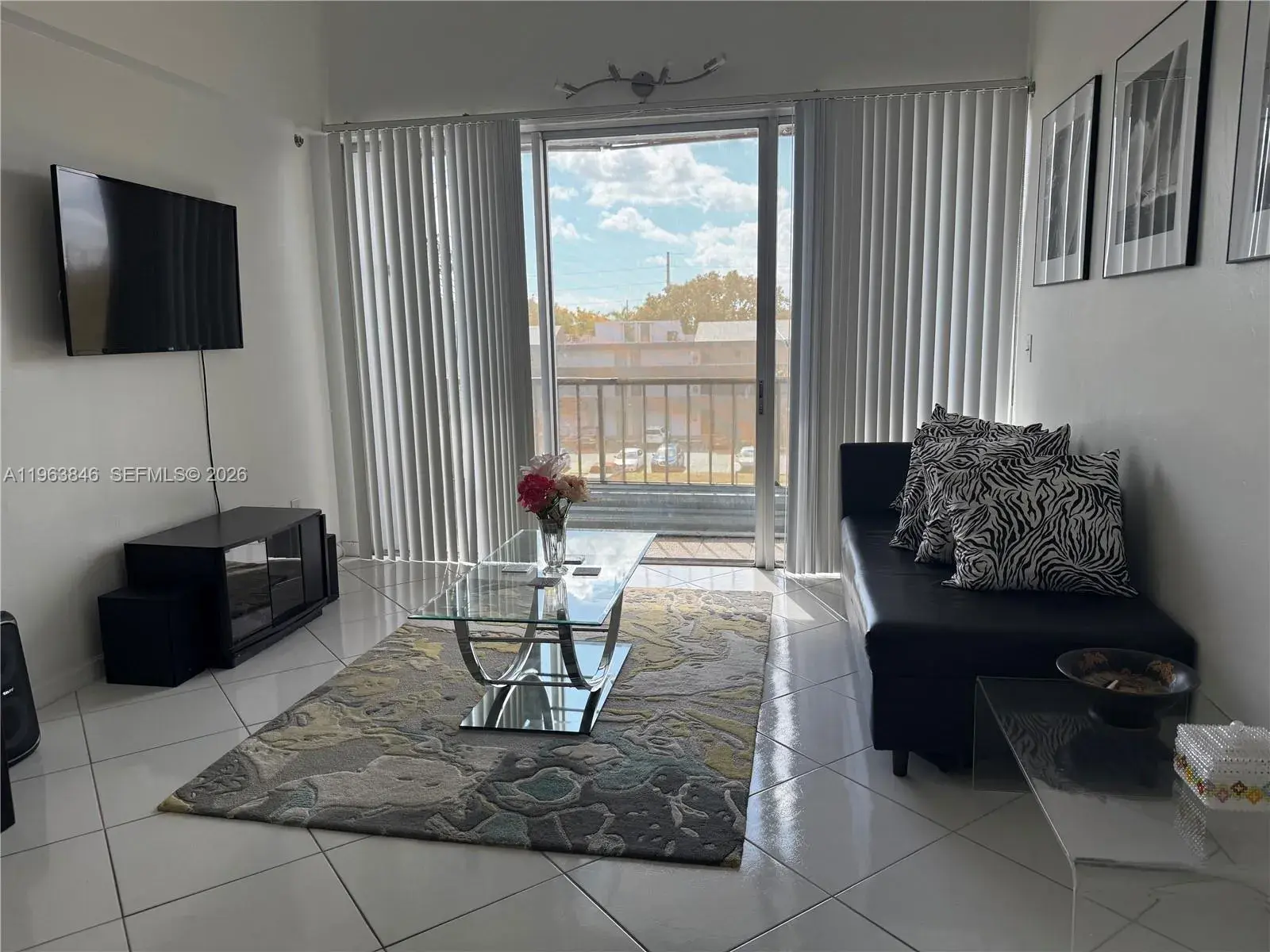 8821 W Flagler St # 411, Miami FL 33174
