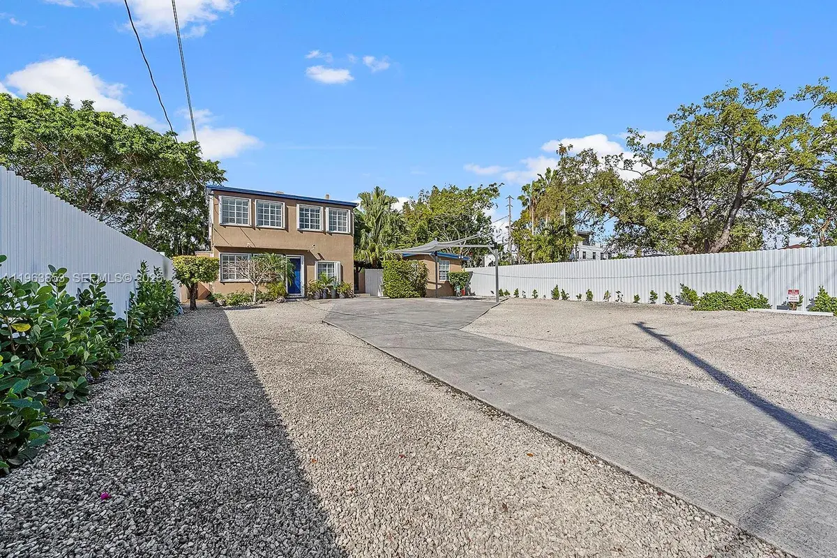 1016 SW 12th Ave, Miami FL 33130