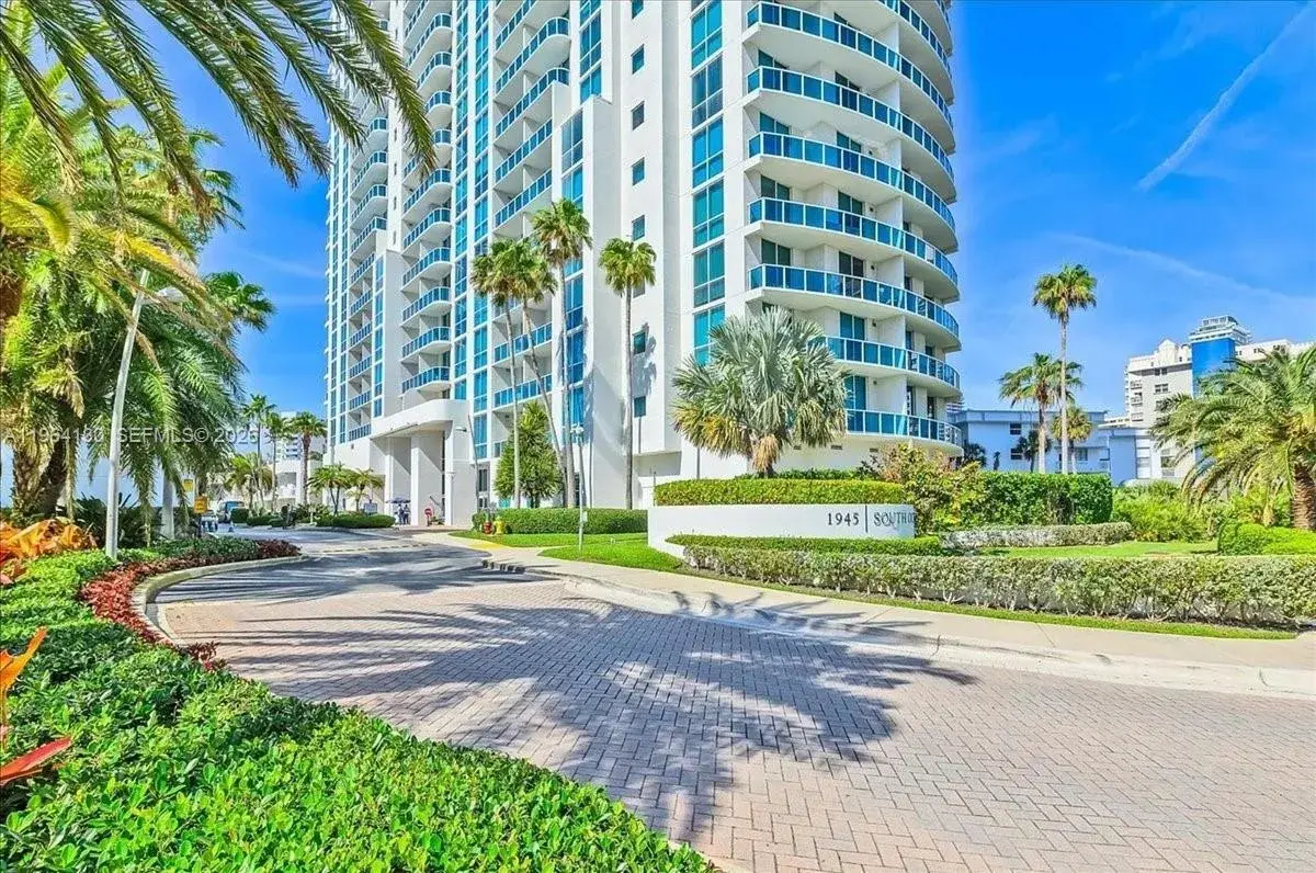 2 bedroom 2 bath Residential for sale at 1945 S Ocean Dr # 709, Hallandale Beach FL 33009