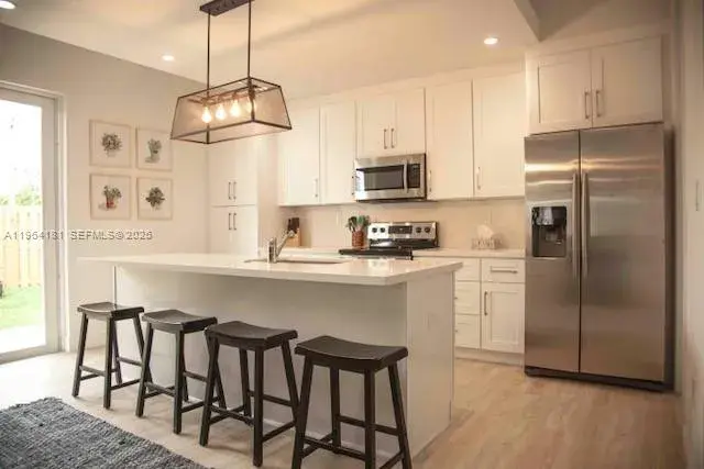 6 bedroom 3 bath Residential for sale at 15105 SW 180th St, Miami FL 33187