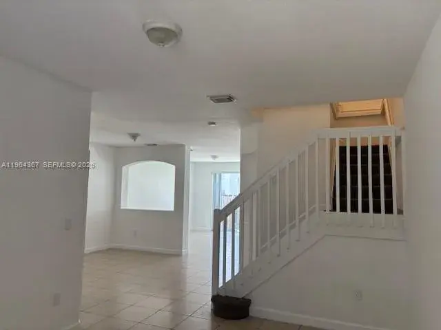 10762 NW 80th Ln, Doral FL 33178