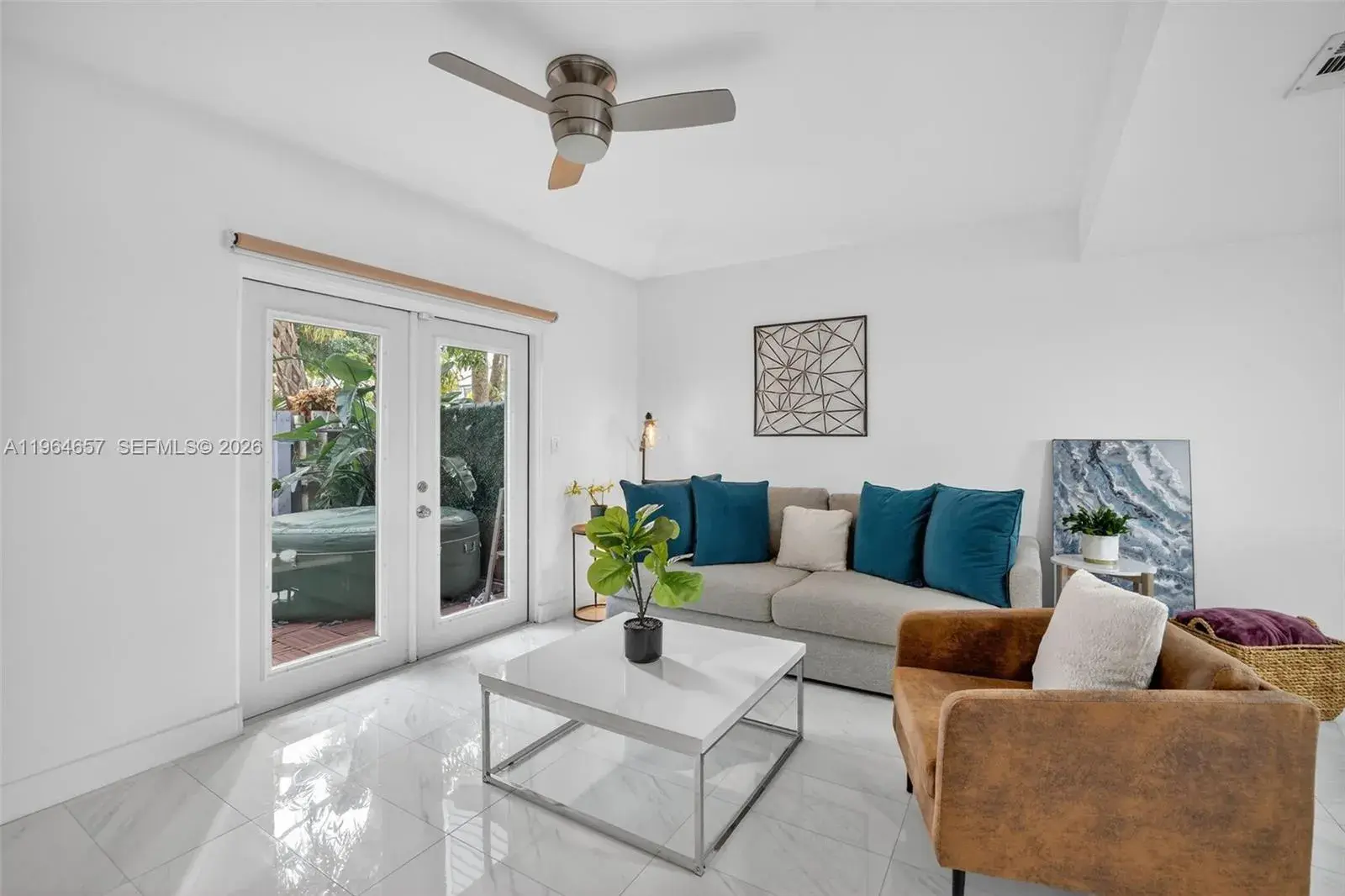 2 bedroom 2 bath Residential for sale at 1953 NE 15th Ave, Fort Lauderdale FL 33305