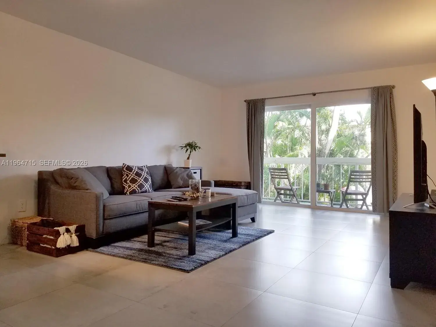 7845 CAMINO REAL # 210, Miami FL 33143