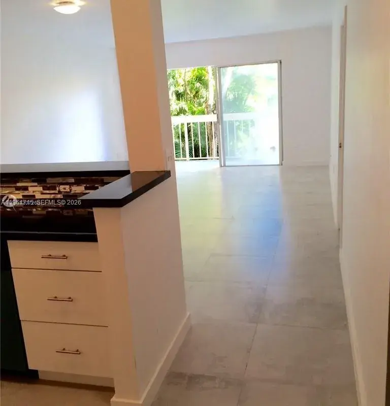 7845 CAMINO REAL # 210, Miami FL 33143