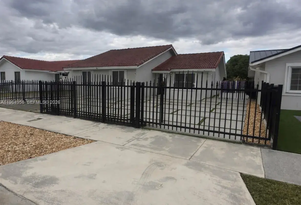 14759 SW 82nd St, Miami FL 33193