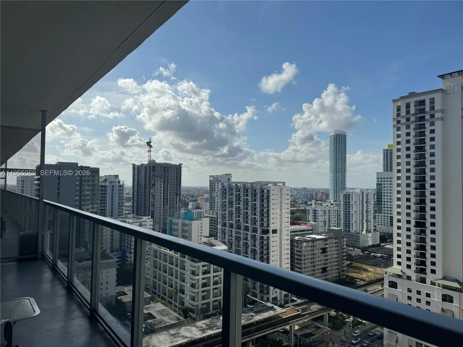 2 bedroom 2 bath Residential Lease for rent at 1111 SW 1st Ave, Miami FL 33130