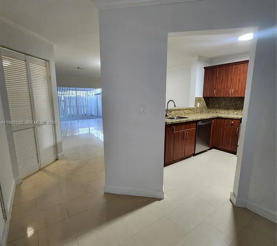 6485 SW 129th Ave, Miami FL 33183