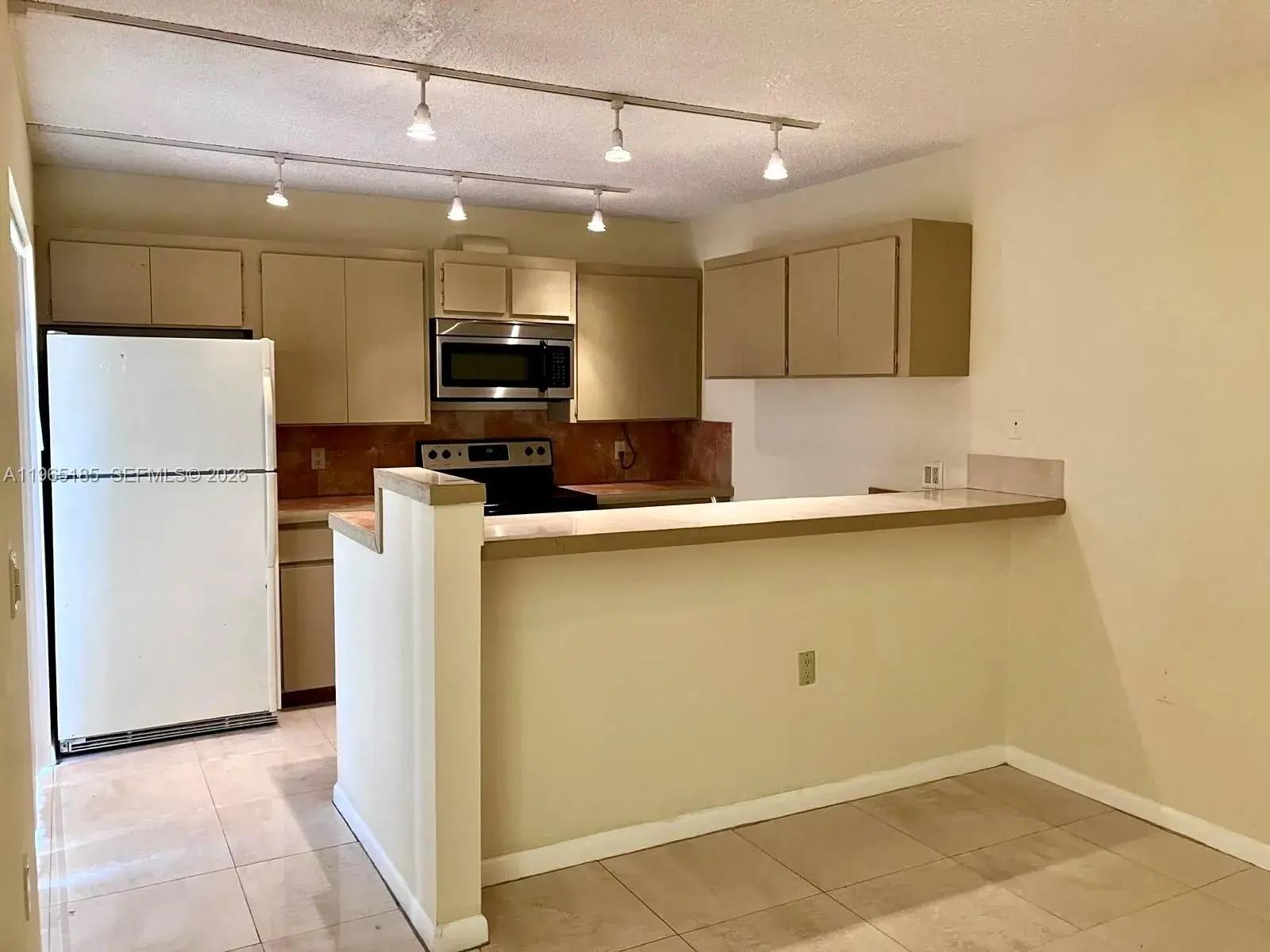 2 bedroom 2 bath Residential for sale at 2610 26th way, Riviera Beach FL 33407