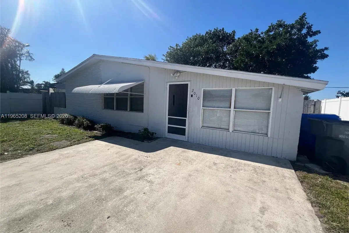 2010 N 61st Ave # 0, Hollywood FL 33024