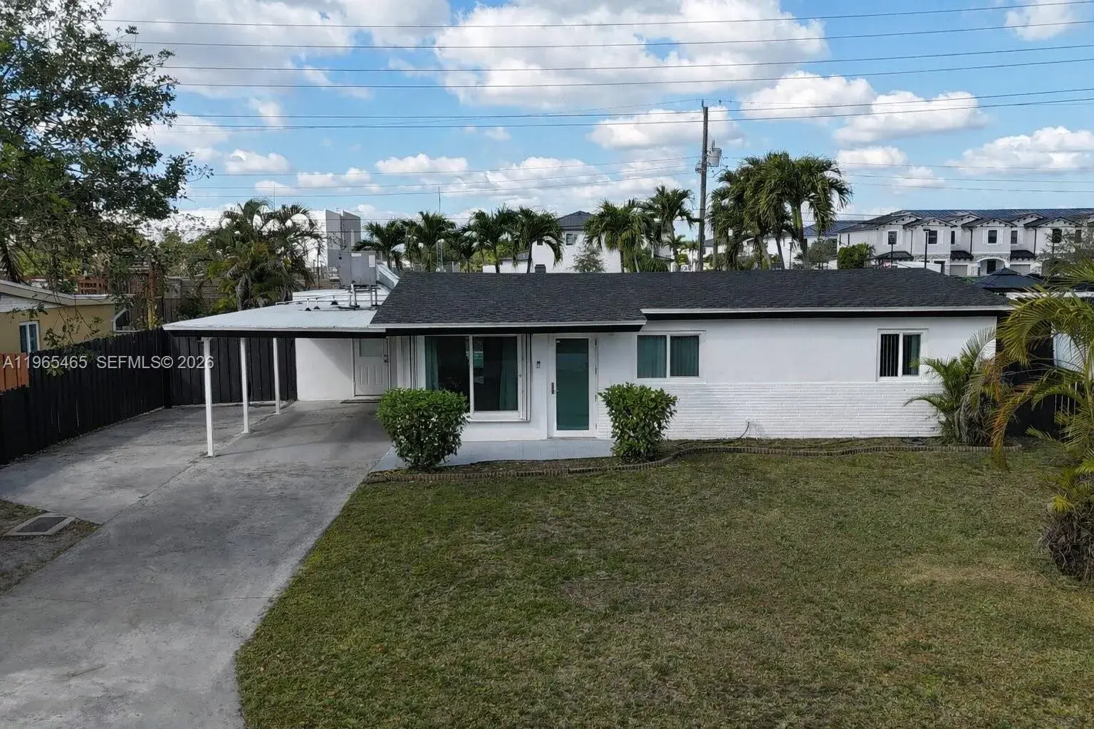 3 bedroom 1 bath Residential for sale at 3036 N 58th Ave, Hollywood FL 33021